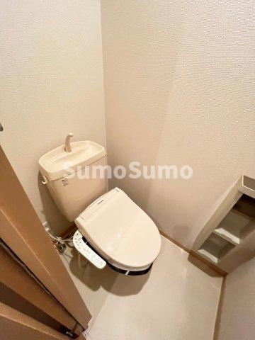 トイレ　清潔感のあるトイレです