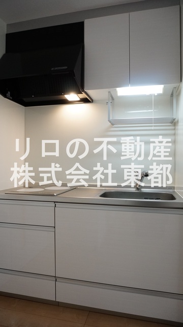 キッチン　システムキッチンは調理スペースも広くストレスなくお料理可能♪