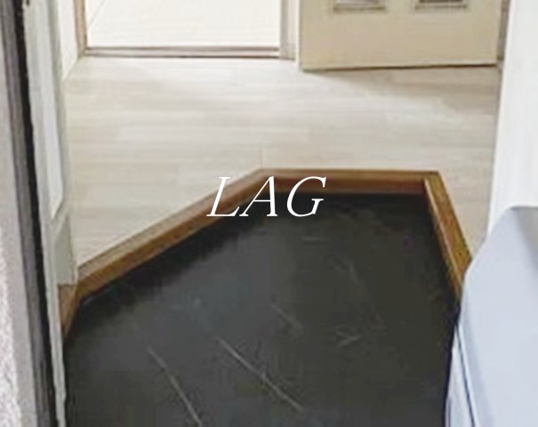 玄関　玄関です。