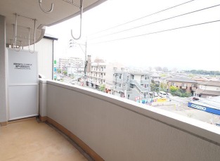 バルコニー　洗濯物はこちらにどうぞ！
