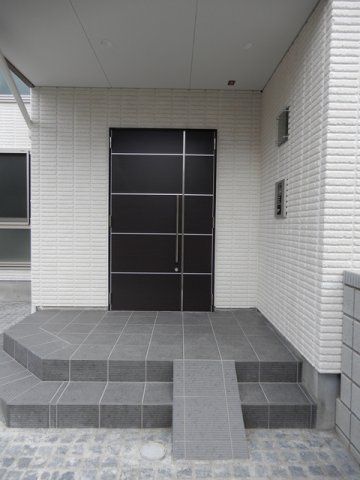 エントランス　毎日通るエントランス！