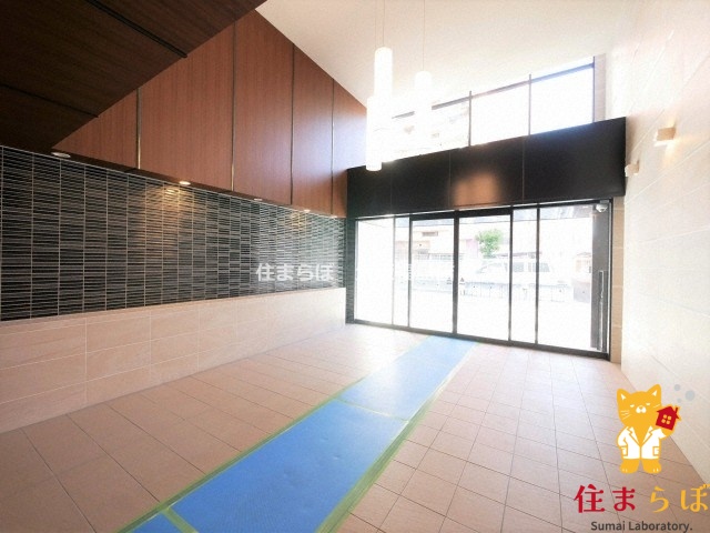 エントランス　共用部の印象も大切に