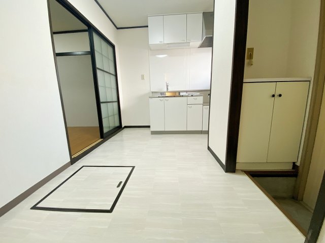 居室・リビング　別号室の参考写真です。