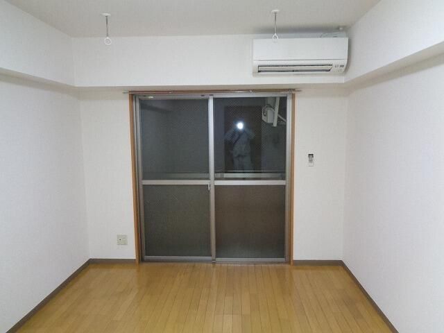 本町アンディの居間写真