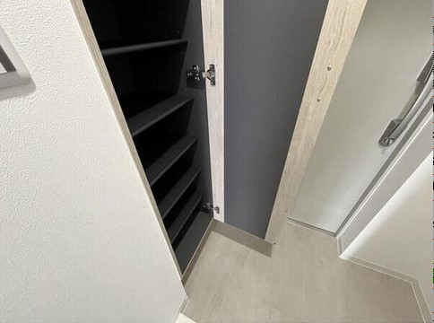 地下鉄鶴舞線 丸の内駅 徒歩9分 13階建 築3年の玄関写真