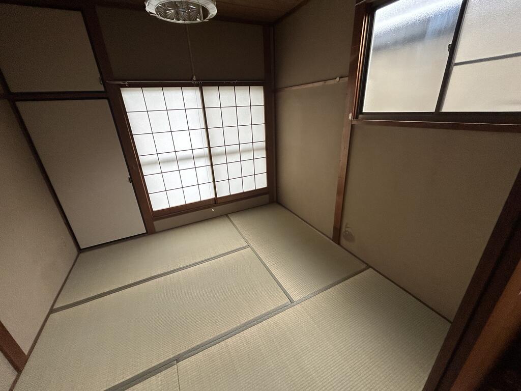 宝田町貸家の内装写真