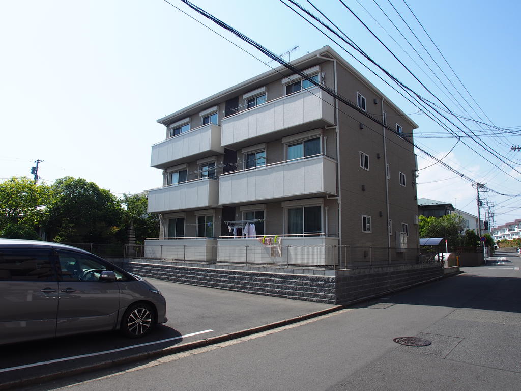 建物外観　3Ｆ左側の部屋です！！