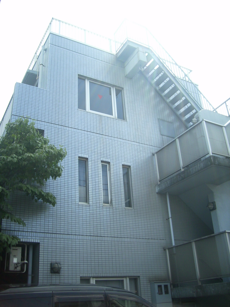 建物外観　横浜駅からも徒歩圏内の立地に
