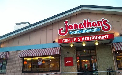 飲食店　ジョナサン横浜反町店（飲食店）まで592m