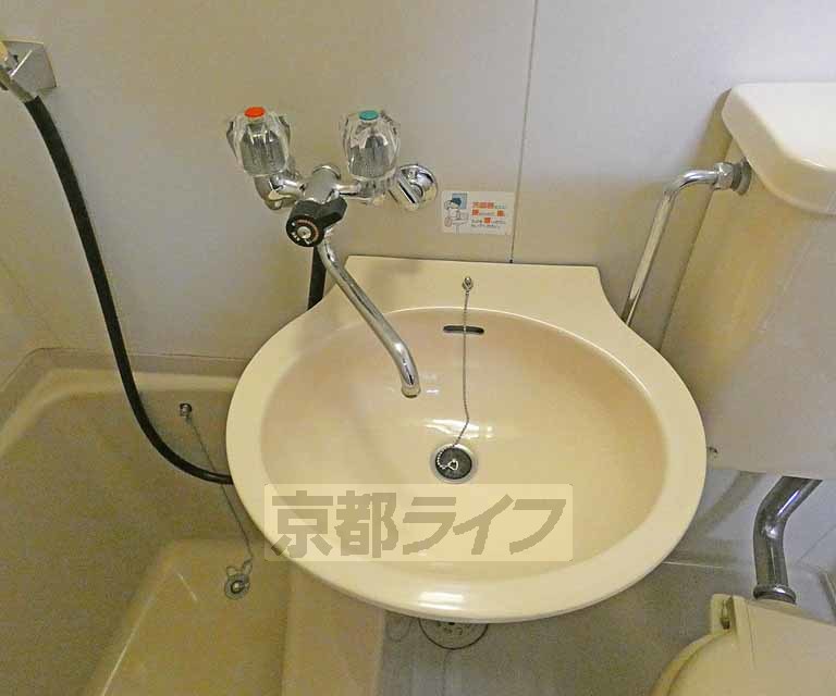 【京都市伏見区深草スゝハキ町のマンションの洗面設備】