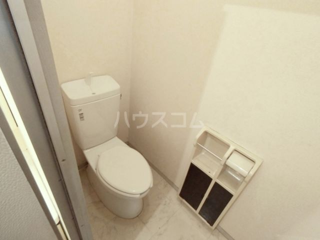 【富士市蓼原のアパートのトイレ】