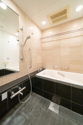 バス・シャワールーム　バスルーム