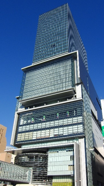 ショッピングセンター　ヒカリエ（ショッピングセンター）まで356m