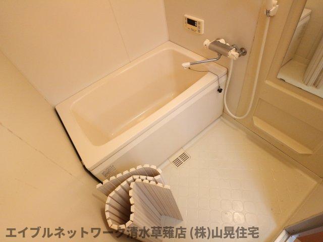ＪＲ東海道本線 静岡駅 バス乗車時間：26分 最寄りバス停で下車 徒歩4分 3階建 築22年の風呂写真