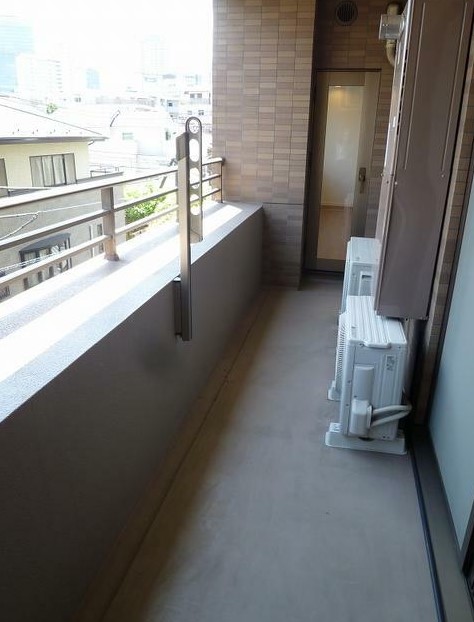 バルコニー　バルコニー