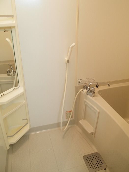 バス・シャワールーム　同階別室の物です。