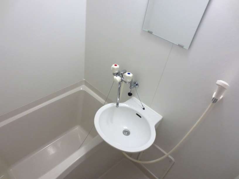 バス・シャワールーム　浴室乾燥機付き