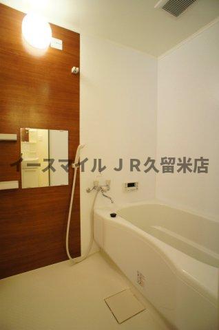 バス・シャワールーム　ゆったり過ごせるお風呂です