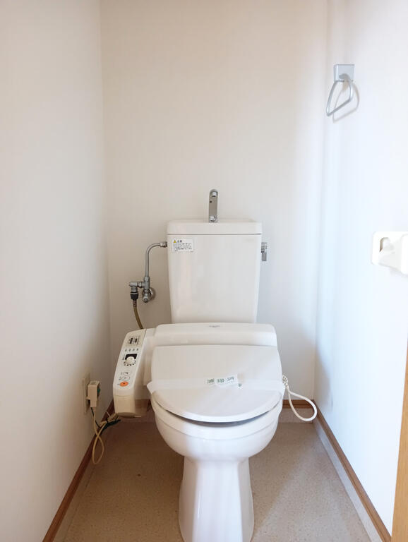 トイレ　ウォシュレット付きで冬も安心