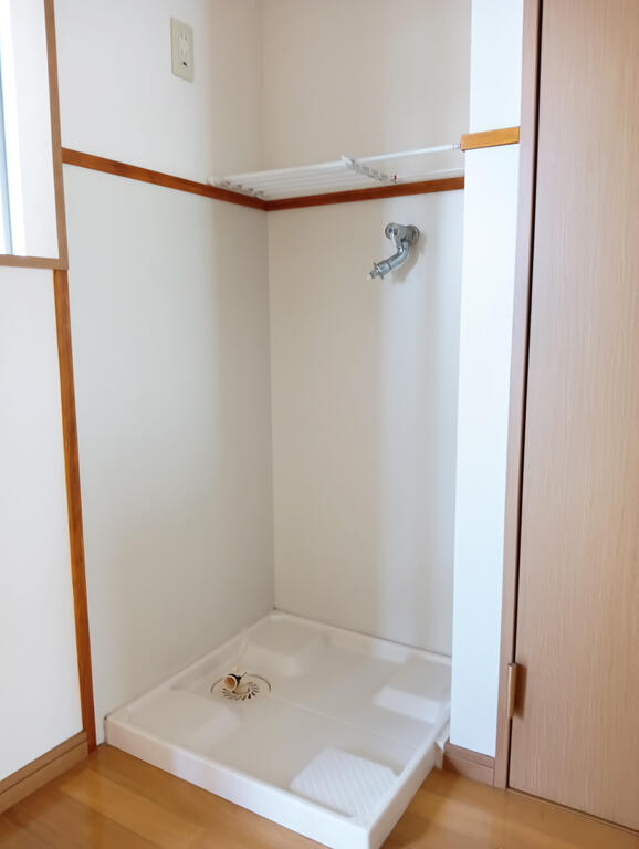 その他設備　室内に洗濯機置き場があります