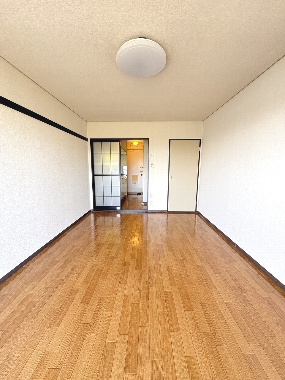 アーバンシティ山手B棟の居間写真