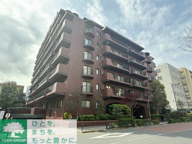 千代田区六番町のマンションの建物外観