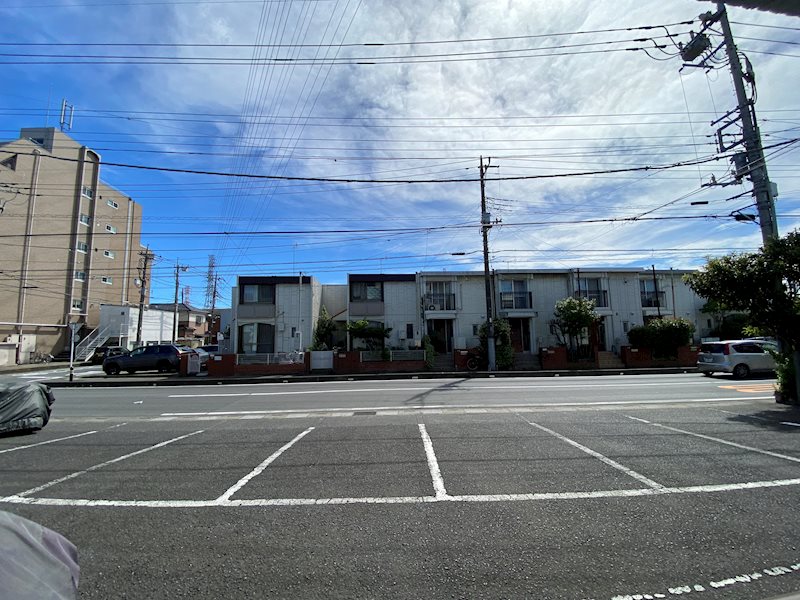 駐車場　敷地内駐車場（空き要確認）