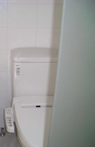 トイレ　ウォシュレット