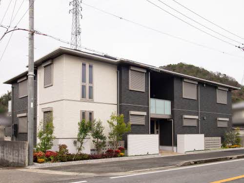 シャーメゾン斑鳩の建物外観