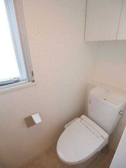 都営浅草線 蔵前駅 徒歩3分 14階建 築8年のトイレ写真