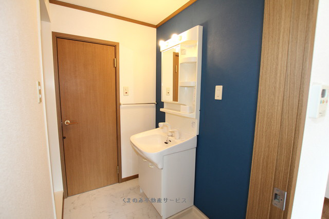洗面設備　コンパクトで使いやすい洗面所 レアレアK2　201号室　平成