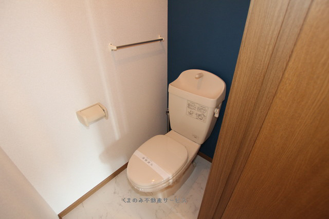 トイレ　落ち着いたトイレです レアレアK2　201号室　平成24年1