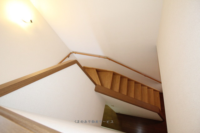 エントランス　建物の内部です レアレアK2　201号室　平成24年11月2