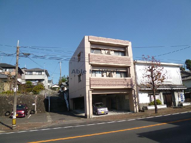 諫早市城見町のマンションの建物外観