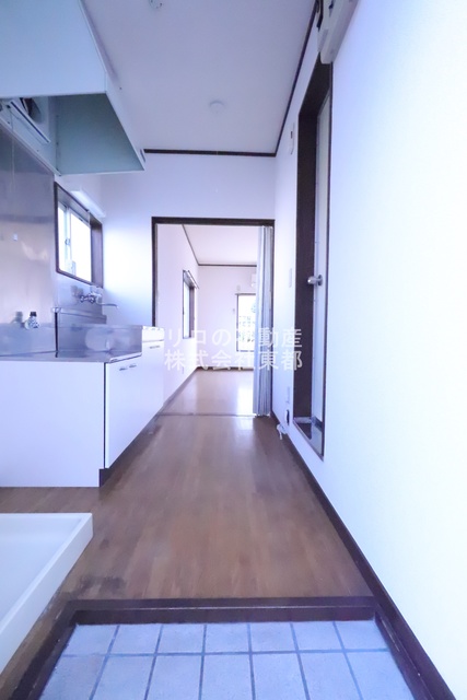 玄関　玄関から見たお部屋です☆