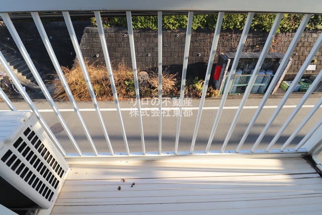 バルコニー　バルコニーからの景色です！圧迫感がないので暮らしやすい♪