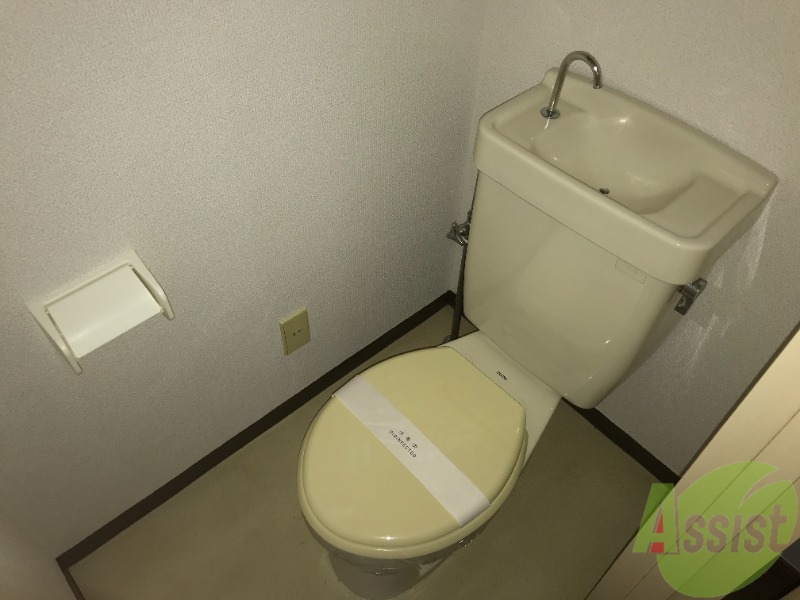 トイレ　トイレは広く綺麗なので、落ち着きますね。