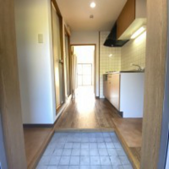 玄関　※別部屋の写真です