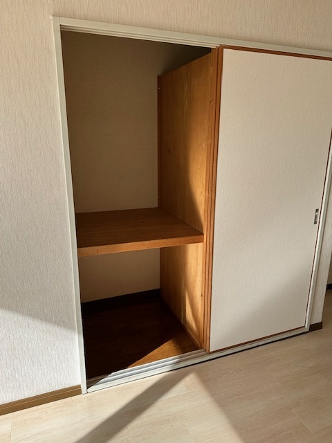 【サンライズ東郷IIの収納】