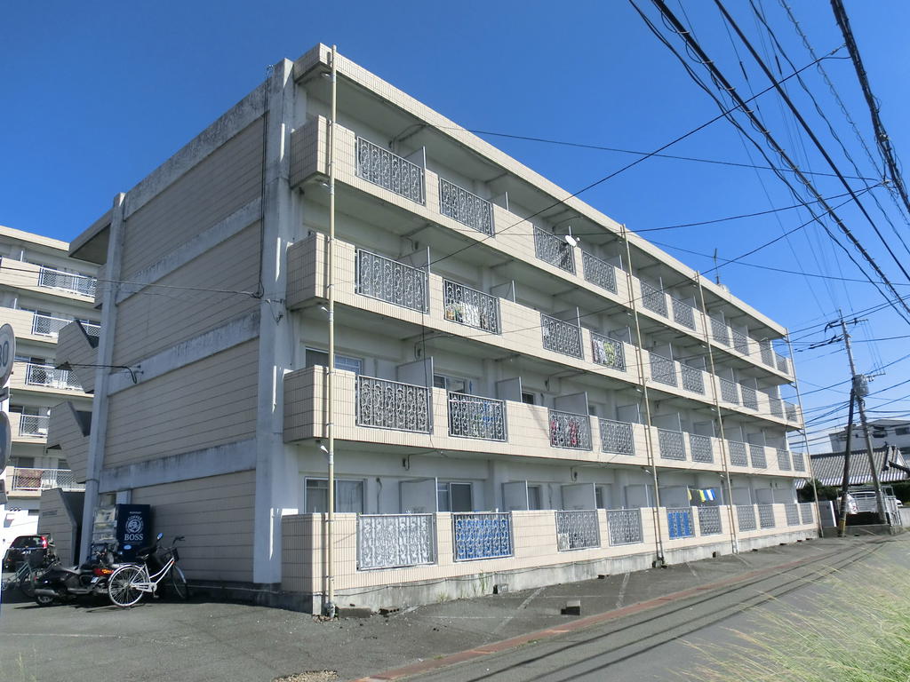 【サンライズ東郷IIの建物外観】