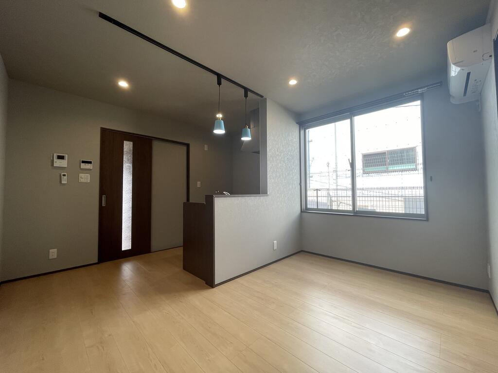 More and Moreの居間写真