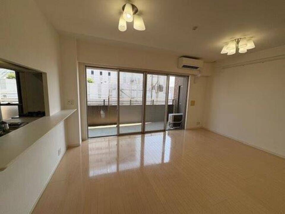 居室・リビング　リビング