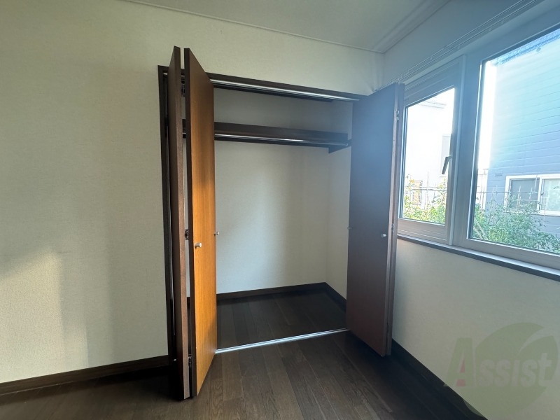 収納　こちらは収納です。物をしまう事ができますね！