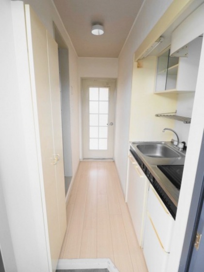 玄関　※別部屋の写真です