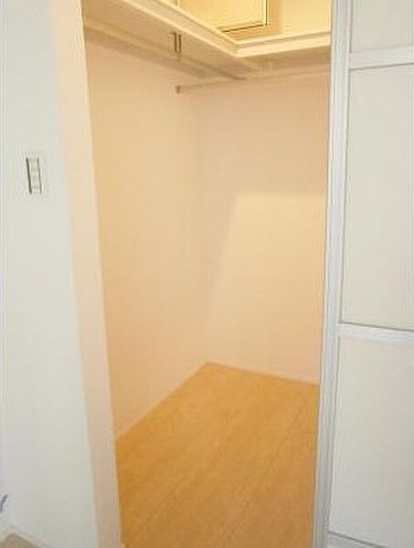 収納　※別部屋の参考写真です。