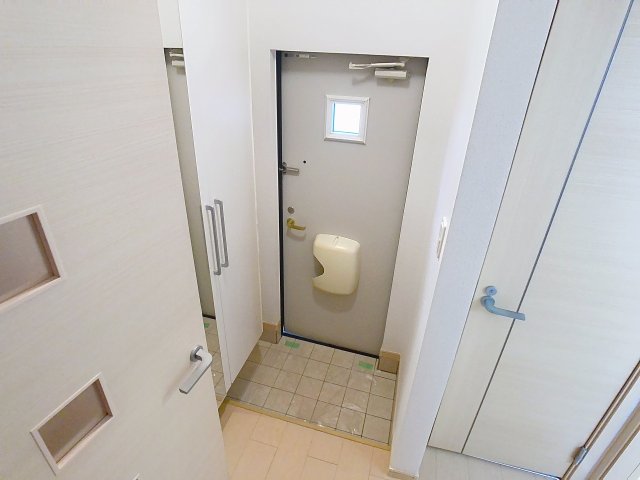 玄関　2025年10月撮影