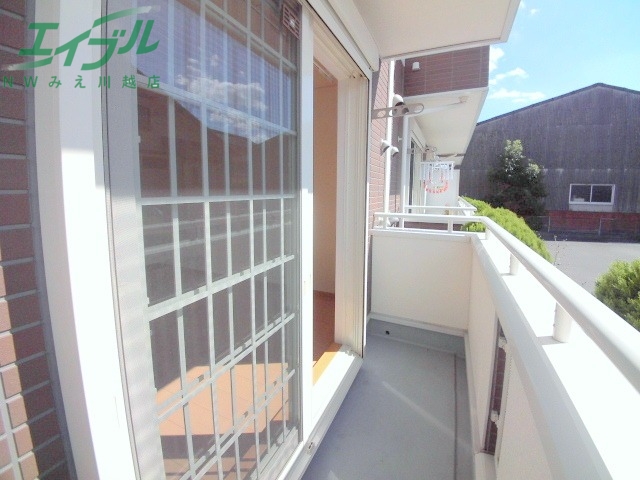 バルコニー　同物件別室の画像です