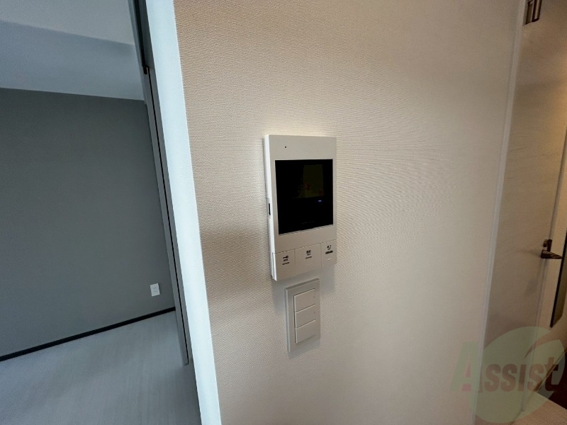 セキュリティ　ＴＶモニター付インターホンです。来客者の顔が見えるので安心！