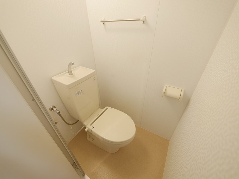 トイレ　別部屋写真