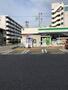 コンビニ　ファミリーマート 黒川本通五丁目店（コンビニ）まで294m